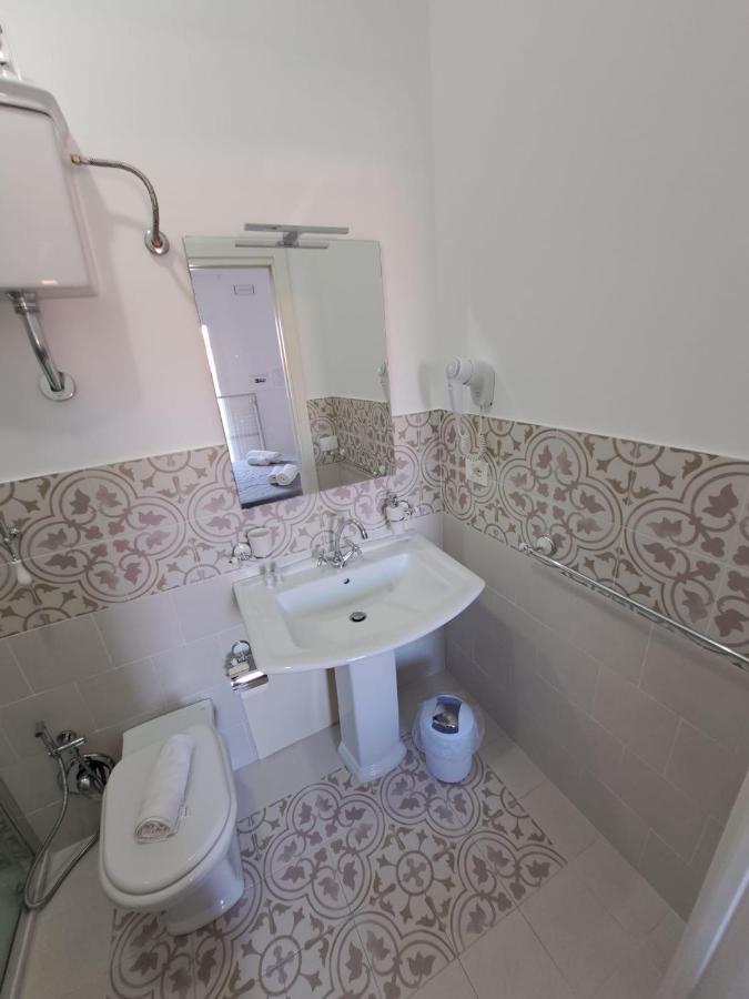 B&B Pepe Rosa トロペーア エクステリア 写真