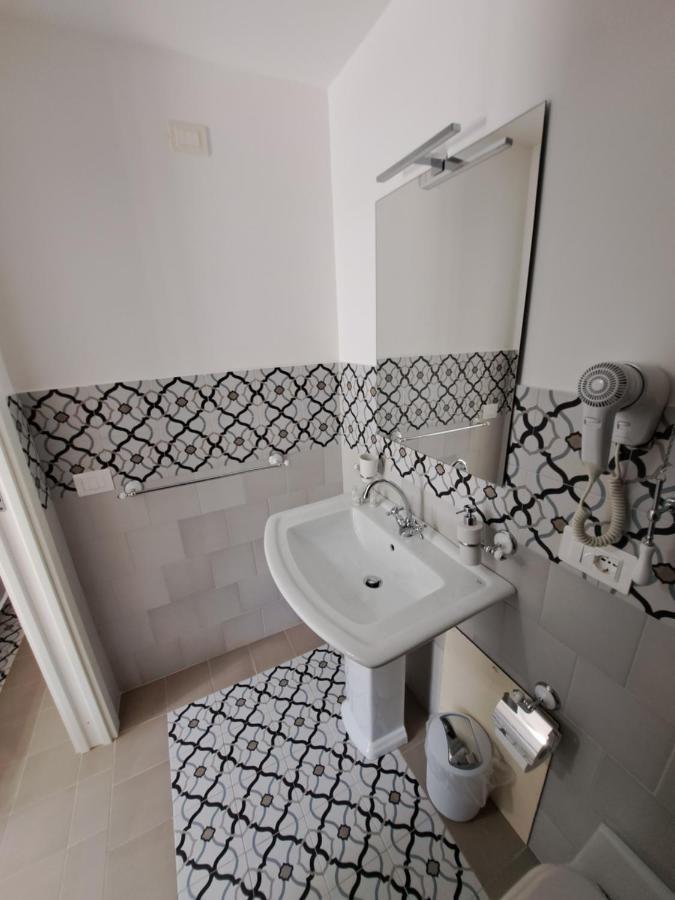 B&B Pepe Rosa トロペーア エクステリア 写真
